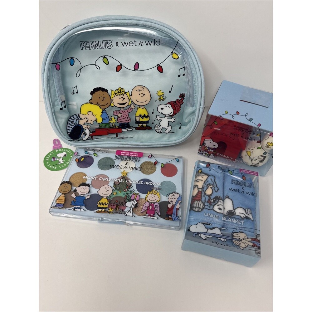 PEANUTS x Wet n Wild Bundle LOT 4 Makeup Bag Snoopy Sponge Linus Blanket Shadow